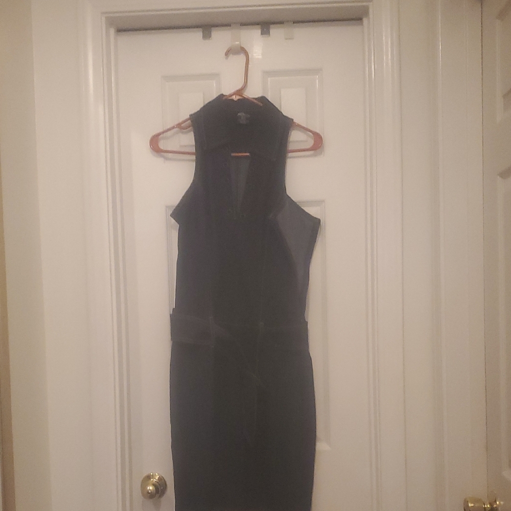 Fila Elegant Black Backless Dress
